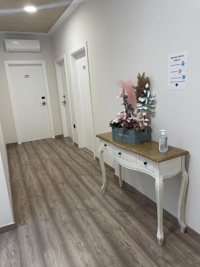Hotel Ibi Luaran gambar