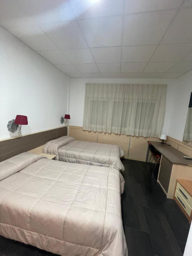 Hotel Ibi Luaran gambar